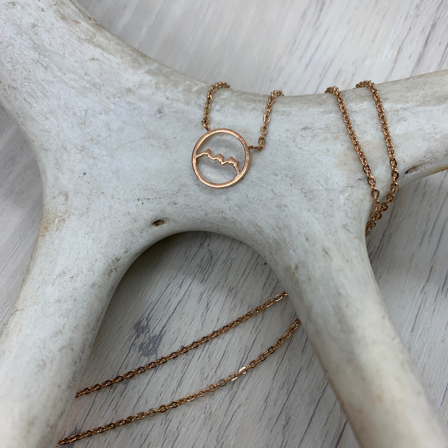 Three Sisters Circle Necklace